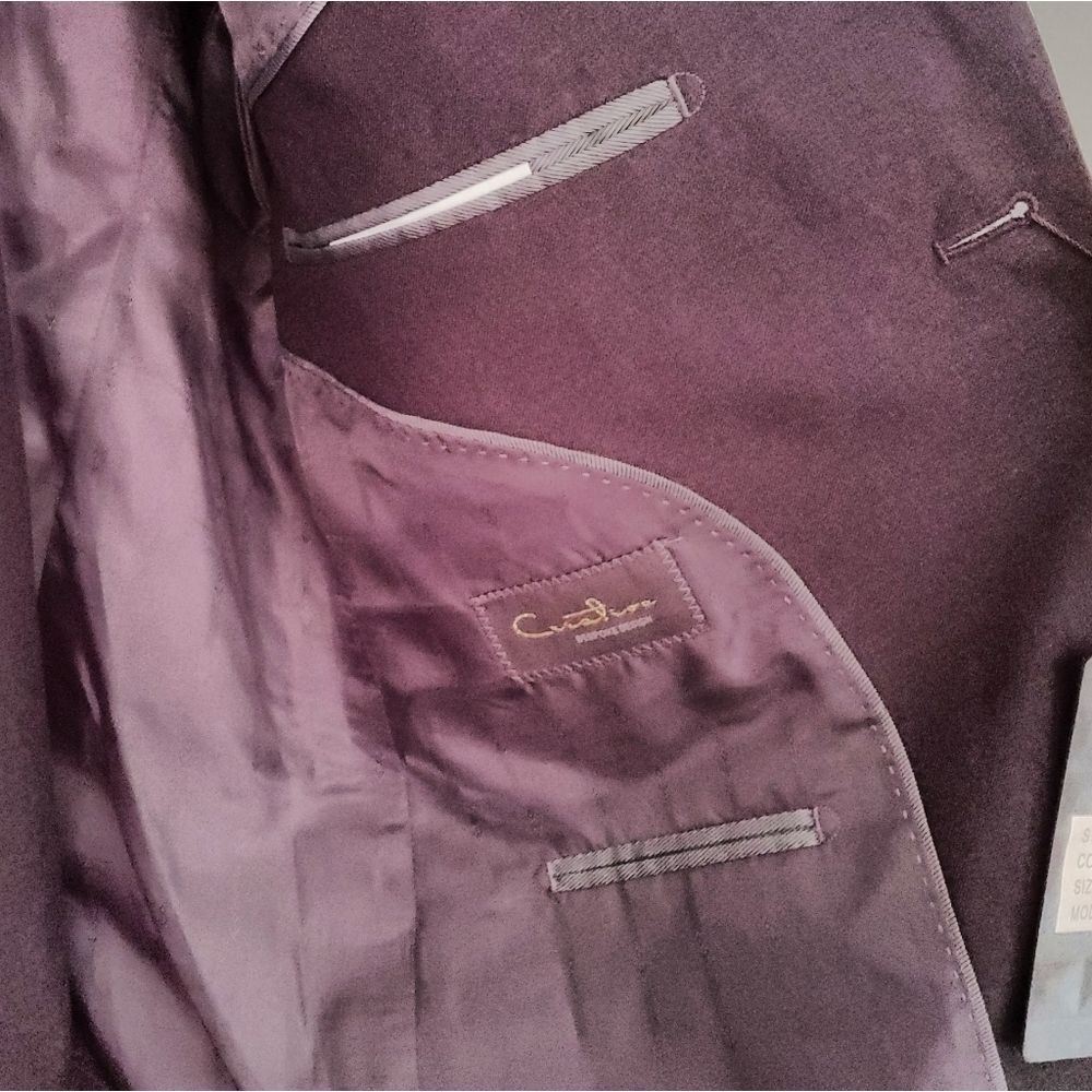 Creative Bespoke Design Mens Suit - Picture 3 of 6